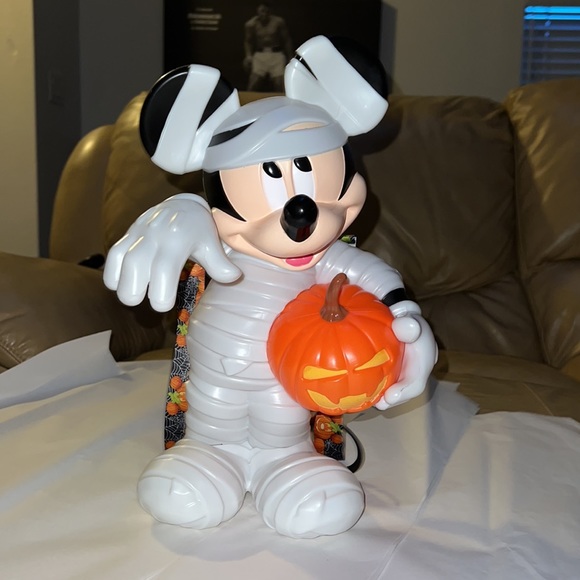 DISNEY Mickey Mummy Spooky Bucket - Picture 9 of 15